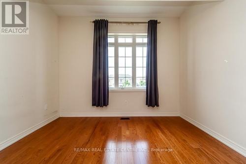 5377 Tenth Line W, Mississauga, ON - Indoor Photo Showing Other Room