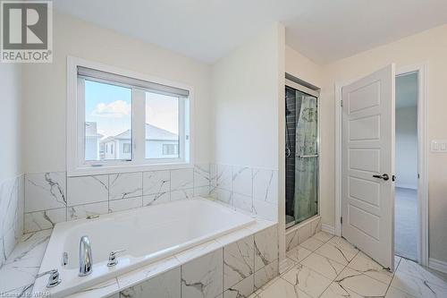 143 Eva Drive, Breslau, ON - Indoor Photo Showing Bathroom