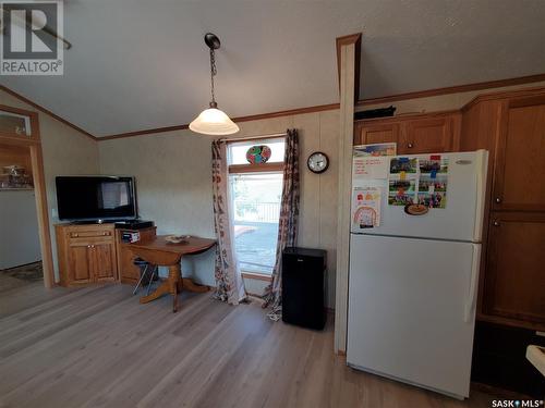 Merilee Way, Rock Ridge Rv Resort, Webb Rm No. 138, SK - Indoor Photo Showing Kitchen