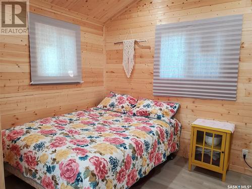 Merilee Way, Rock Ridge Rv Resort, Webb Rm No. 138, SK - Indoor Photo Showing Bedroom