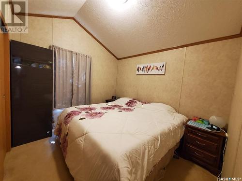 Merilee Way, Rock Ridge Rv Resort, Webb Rm No. 138, SK - Indoor Photo Showing Bedroom