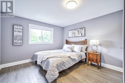1395 Silversmith Drive, Oakville, ON - Indoor Photo Showing Bedroom
