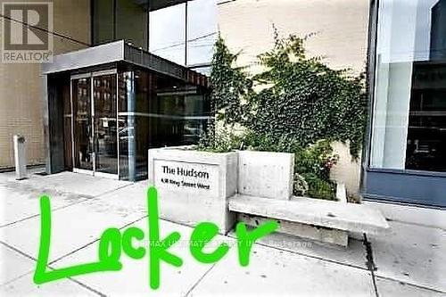 Locker - 438 King Street W, Toronto, ON 