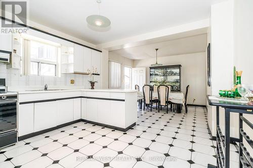 345 Dovercourt Road, Toronto, ON - Indoor Photo Showing Kitchen