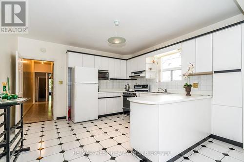 345 Dovercourt Road, Toronto, ON - Indoor Photo Showing Kitchen