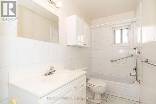 345 Dovercourt Road, Toronto, ON - Indoor Photo Showing Bathroom