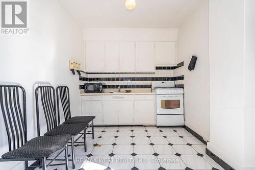 345 Dovercourt Road, Toronto, ON - Indoor Photo Showing Kitchen