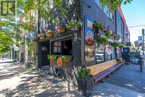 345 Dovercourt Road, Toronto, ON - Outdoor