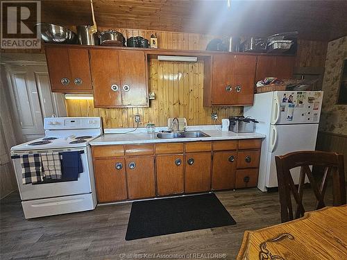 21088 Kenesserie Road, Ridgetown, ON - Indoor Photo Showing Kitchen With Double Sink