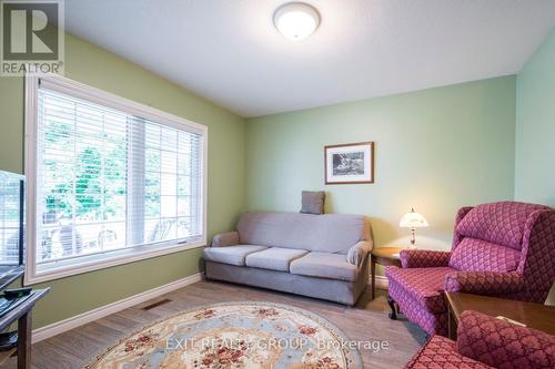 30 Aletha Drive, Prince Edward County (Wellington), ON - Indoor Photo Showing Living Room