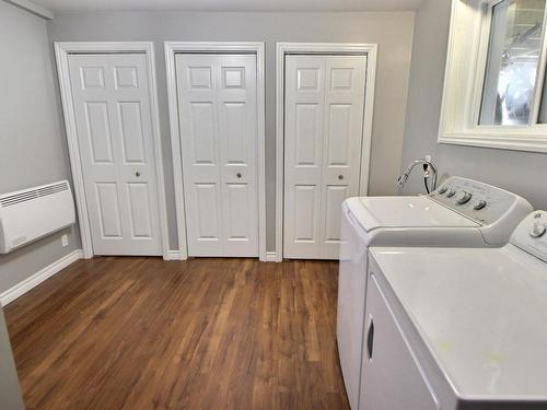 Powder room - 21 Rue Allard, Matagami, QC - Indoor Photo Showing Laundry Room