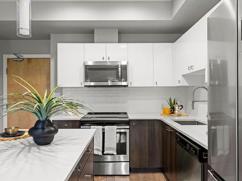 421-767 Tyee Rd, Victoria, BC - Indoor Photo Showing Kitchen With Stainless Steel Kitchen With Upgraded Kitchen