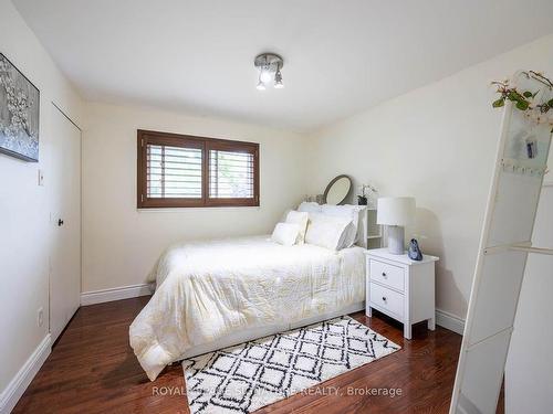 105 Catalina Dr, Toronto, ON - Indoor Photo Showing Bedroom