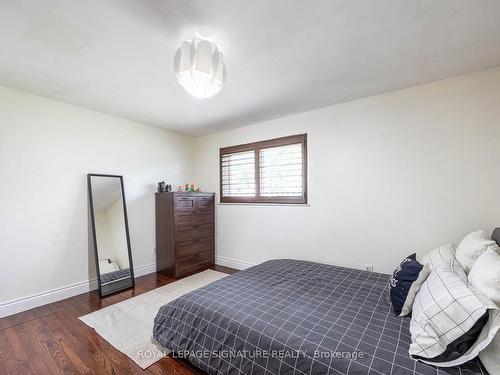 105 Catalina Dr, Toronto, ON - Indoor Photo Showing Bedroom