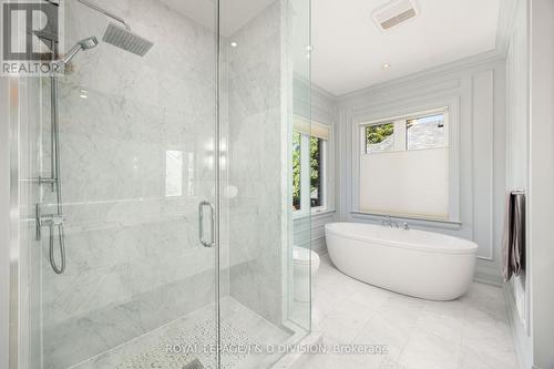 140 Mona Drive, Toronto C04, ON - Indoor Photo Showing Bathroom