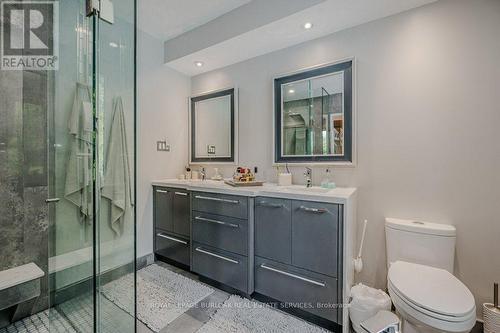 1319 Tyandaga Park Drive, Burlington, ON - Indoor Photo Showing Bathroom