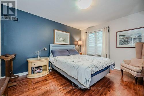 1319 Tyandaga Park Drive, Burlington, ON - Indoor Photo Showing Bedroom