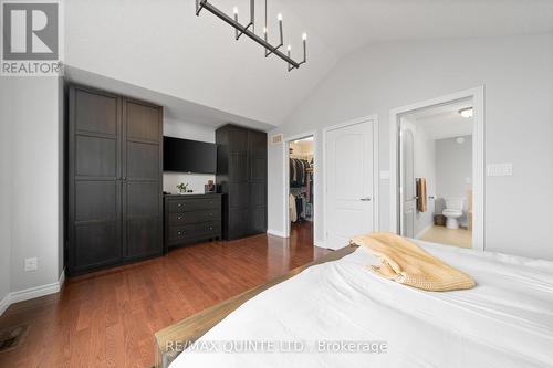 48 Settlers Landing Drive, Quinte West, ON - Indoor Photo Showing Bedroom