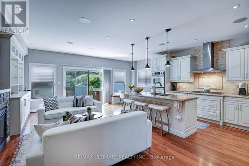 66 Northridge Avenue, Toronto, ON - Indoor Photo Showing Kitchen With Upgraded Kitchen