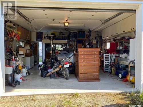 105 Assiniboia Avenue, Assiniboia, SK - Indoor Photo Showing Garage