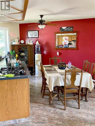 105 Assiniboia Avenue, Assiniboia, SK - Indoor Photo Showing Dining Room