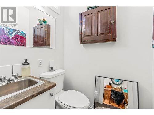 3408 33Rd Avenue, Vernon, BC - Indoor Photo Showing Bathroom