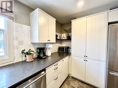 Tons of Storage - 348/350 Kitley 8 Line, Elizabethtown-Kitley (814 - Elizabethtown Kitley (Old K.) Twp), ON - Indoor Photo Showing Kitchen