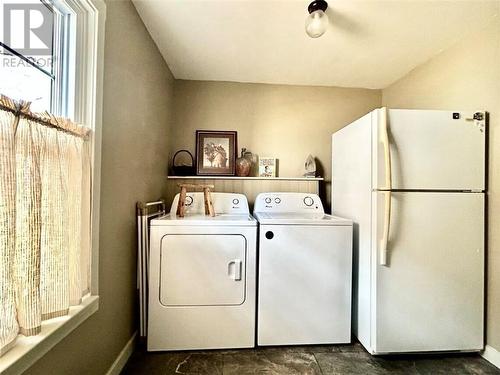 Laundry Room - Main Fl - 348/350 Kitley 8 Line, Elizabethtown-Kitley (814 - Elizabethtown Kitley (Old K.) Twp), ON - Indoor Photo Showing Laundry Room