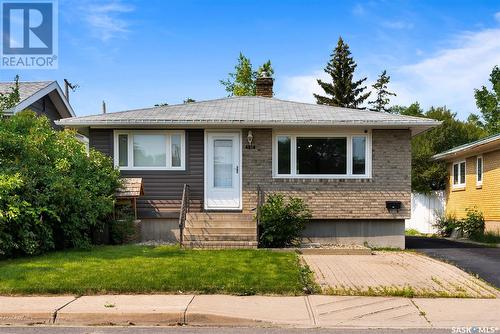 4814 7Th Avenue, Regina, SK - Outdoor