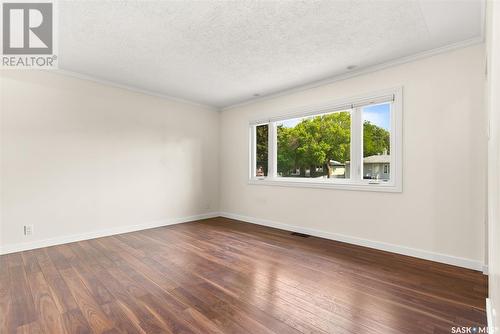 4814 7Th Avenue, Regina, SK - Indoor Photo Showing Other Room