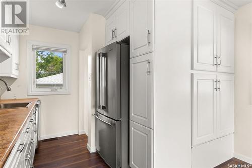 4814 7Th Avenue, Regina, SK - Indoor Photo Showing Kitchen