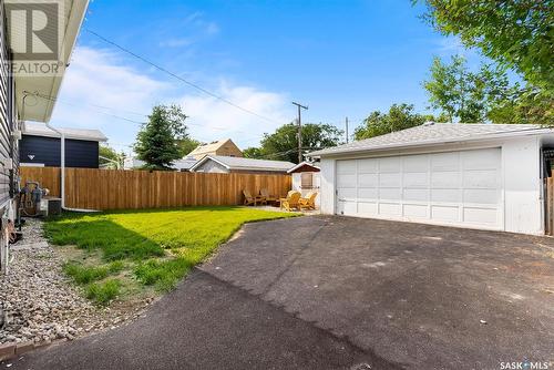 4814 7Th Avenue, Regina, SK - Outdoor