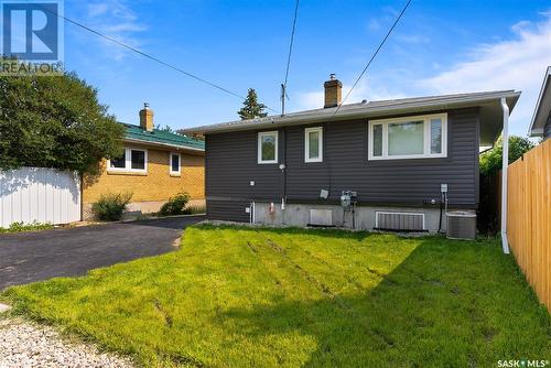 4814 7Th Avenue, Regina, SK - Outdoor