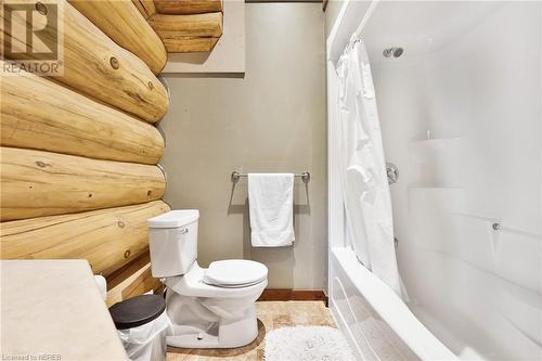 240 Kanichee Mine Road, Temagami, ON - Indoor Photo Showing Bathroom