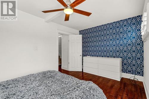 17 Avalon Place, Hamilton, ON - Indoor Photo Showing Bedroom