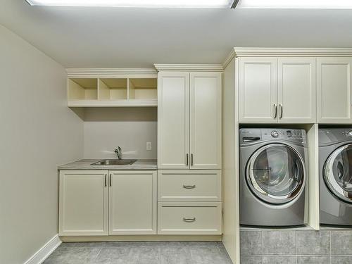 Laundry room - 51 Rue Balmoral, Morin-Heights, QC - Indoor Photo Showing Laundry Room