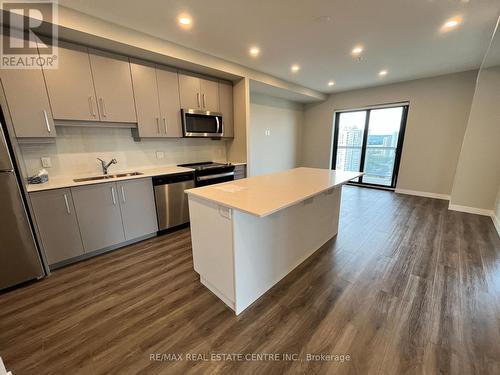 1411 - 15 Queen Street S, Hamilton (Central), ON - Indoor Photo Showing Kitchen With Stainless Steel Kitchen With Double Sink