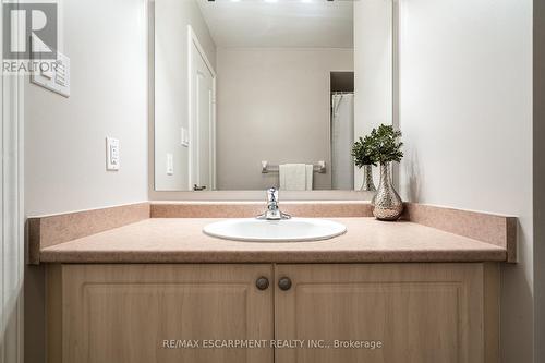 67 - 470 Beach Boulevard, Hamilton, ON - Indoor Photo Showing Bathroom