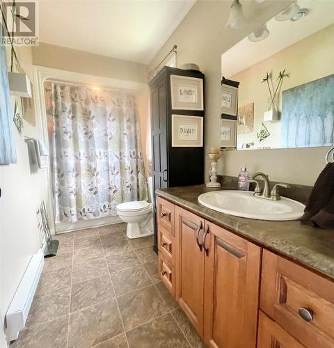 2 Sunset Drive, Clarenville, NL - Indoor Photo Showing Bathroom