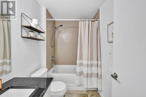 302 - 2486 Old Bronte Road, Oakville, ON - Indoor Photo Showing Bathroom