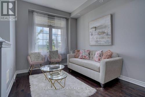 17 Zamek Street, Brampton, ON - Indoor Photo Showing Living Room