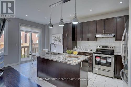 17 Zamek Street, Brampton, ON - Indoor Photo Showing Kitchen With Upgraded Kitchen