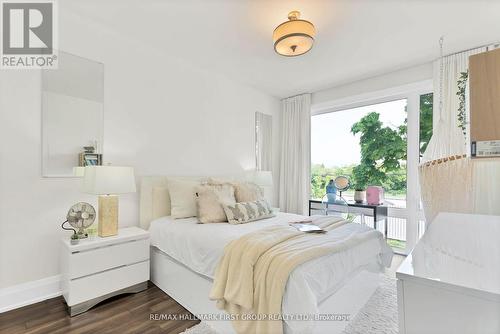 663 Oxford Street, Toronto, ON - Indoor Photo Showing Bedroom