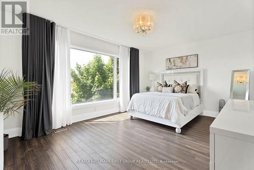 663 Oxford Street, Toronto, ON - Indoor Photo Showing Bedroom