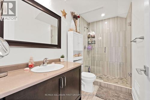 663 Oxford Street, Toronto (Mimico), ON - Indoor Photo Showing Bathroom