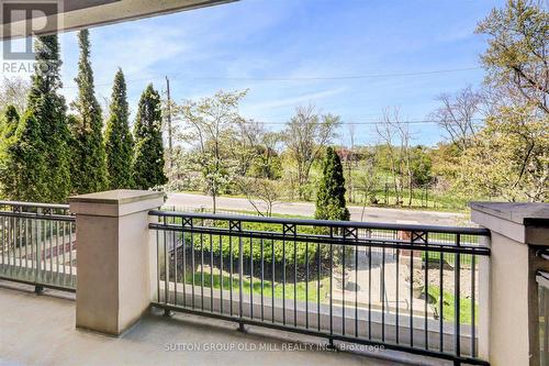 101 - 9 Burnhamthorpe Crescent, Toronto, ON - Outdoor With Balcony