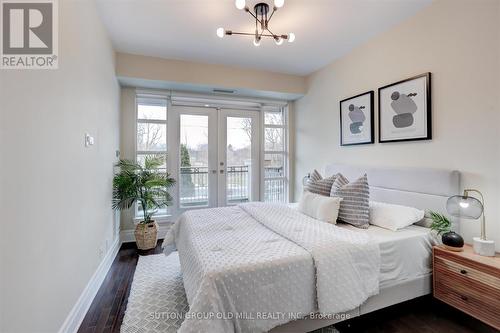 101 - 9 Burnhamthorpe Crescent, Toronto, ON - Indoor Photo Showing Bedroom