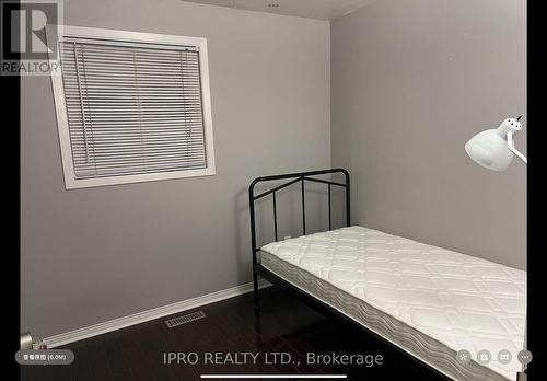 5 Onslow Court, Oakville (College Park), ON - Indoor Photo Showing Bedroom