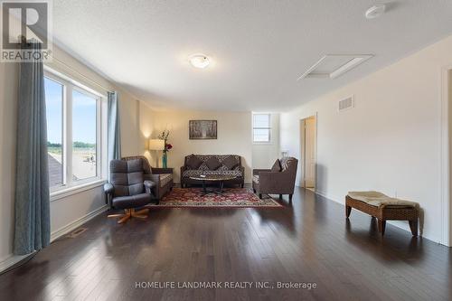 3898 Tufgar Crescent, Burlington, ON - Indoor Photo Showing Living Room