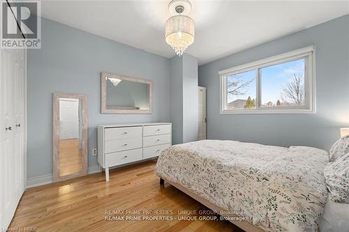 293 Mississaga Street, Oakville, ON - Indoor Photo Showing Bedroom